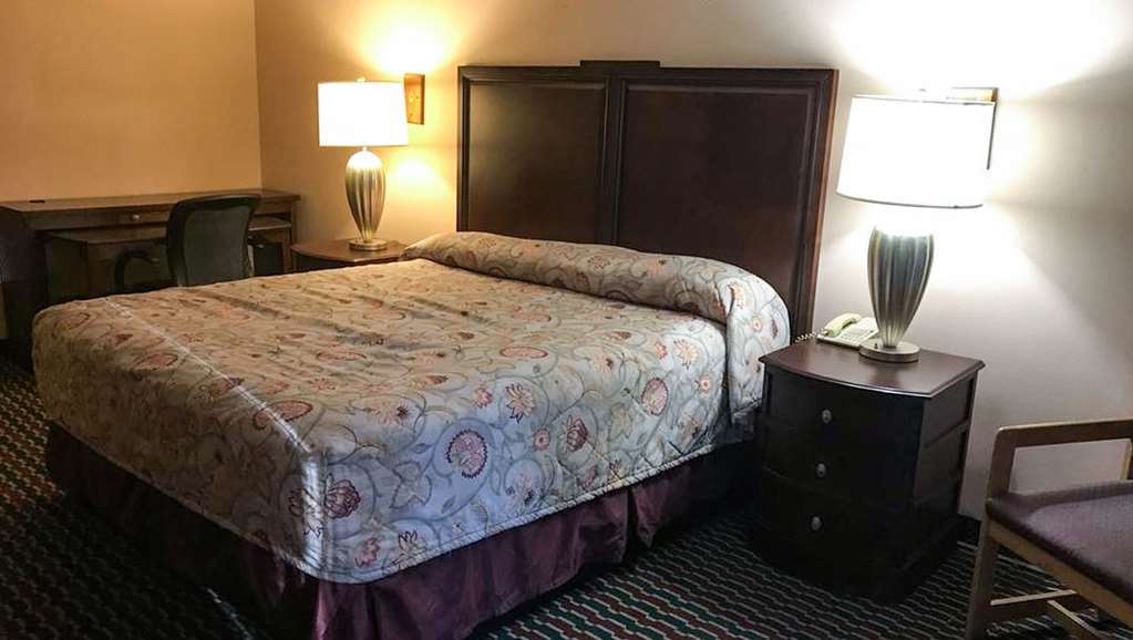 Magnuson Hotel Marietta Room photo